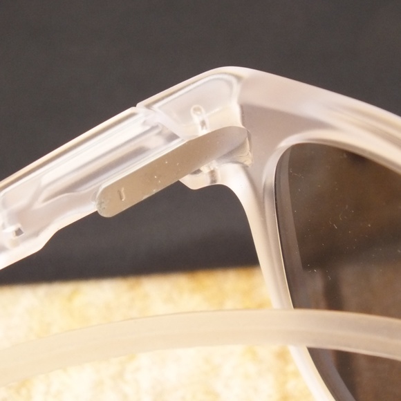 NEW Oakley Latch Matte Clear/Black Iridium UNISEX - Picture 7 of 8